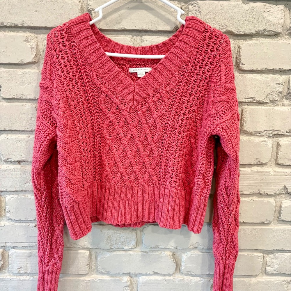 American Eagle Womens Pink Cable Knit V-Neck Cropped Sweater Size S Long Sleeve